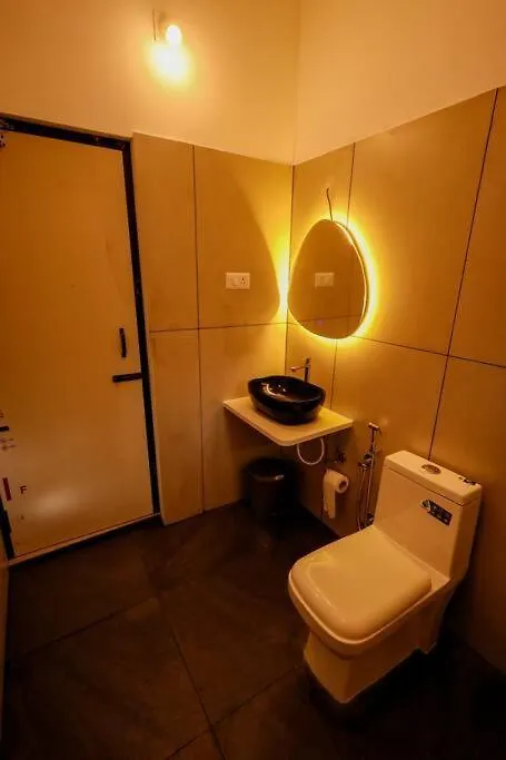 Villa Cozy 3 Bhk Poolvilla Near Nagerhole National Park. Wayanad